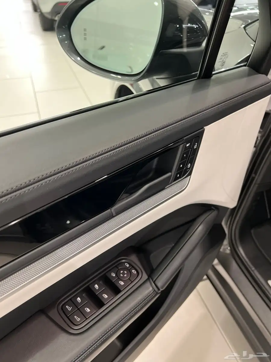 PORSCHE CAYENNE 2025 14