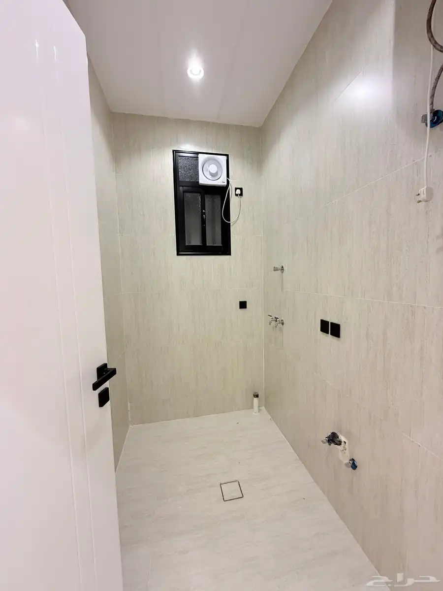 للبيع شقق ارضيه وشقق علويه بأحد رفيده بسعر550الف 36