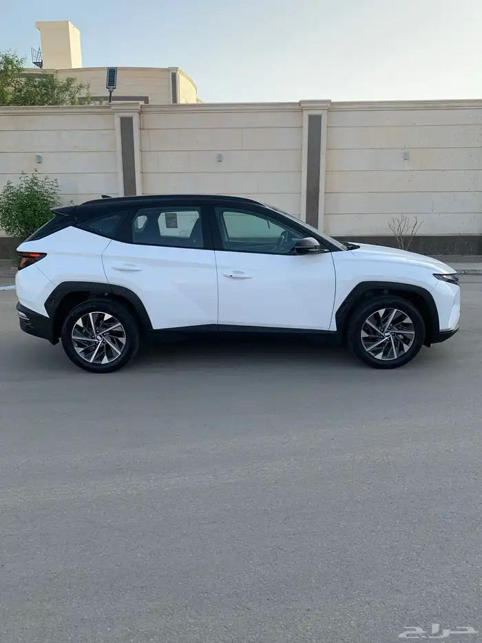 هيونداي توسان 2023 دبل محرك 2.0CC نص فل 7