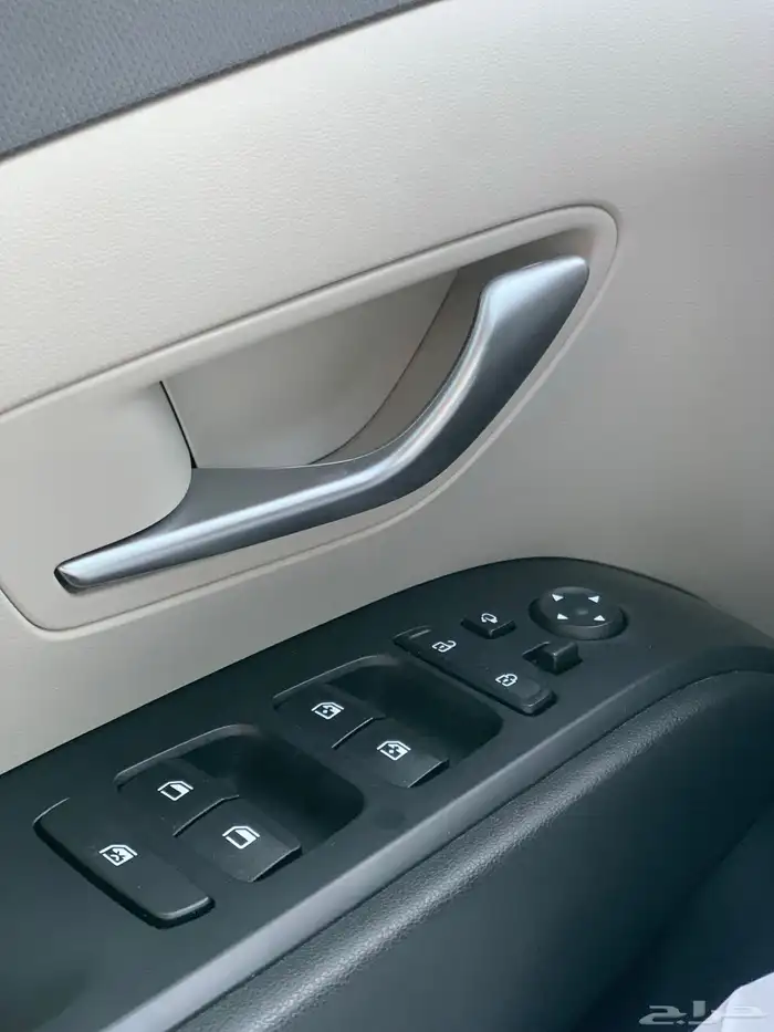 هيونداي توسان 2023 دبل محرك 2.0CC نص فل 14