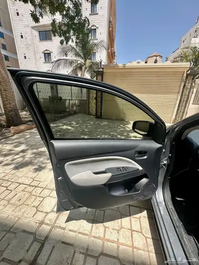 متسوبيشي اتراج 2023 فل كامل 8