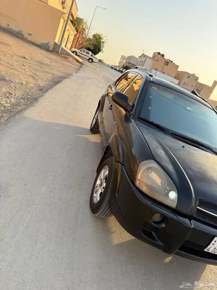 سياره توسان ديزل نضيف 2
