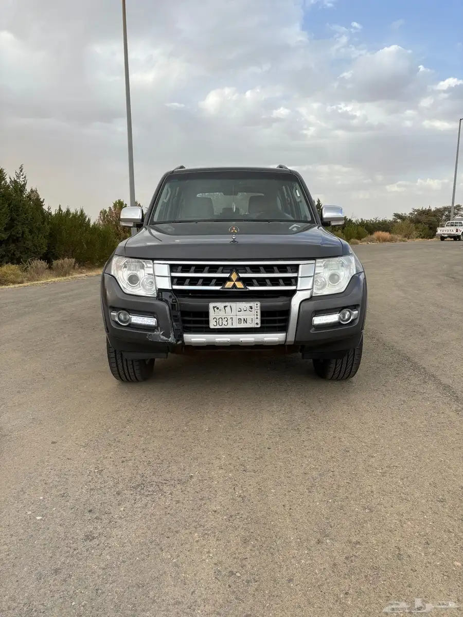 باجيرو 2016 فل كامل للبيع 0