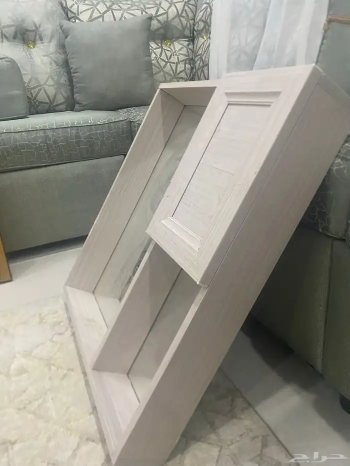 ساعات ودولاب صغيره 1