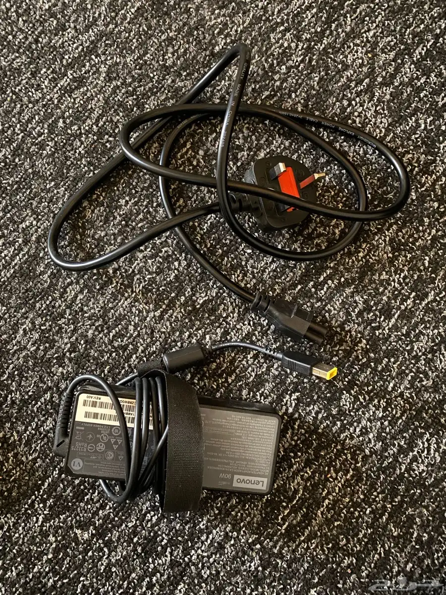 Lenovo ThinkPad Dock station. 4