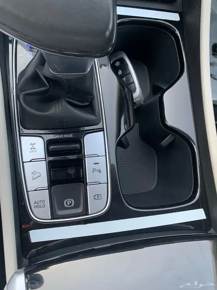 هيونداي توسان 2023 دبل محرك 2.0CC نص فل 12