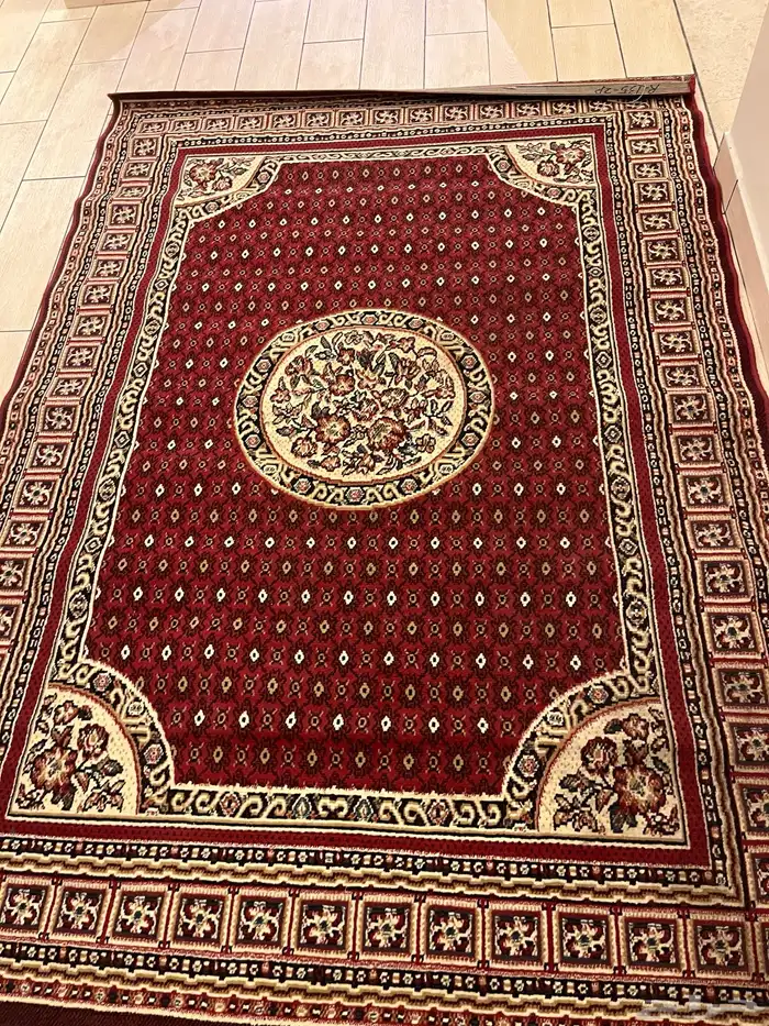 سجادة كلاسيكية فاخرة   نقش شرقي أنيق 4