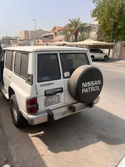 نيسان 7