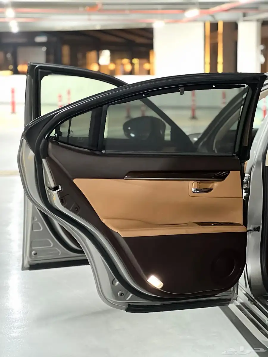 لكزس es350 موديل 2016 24