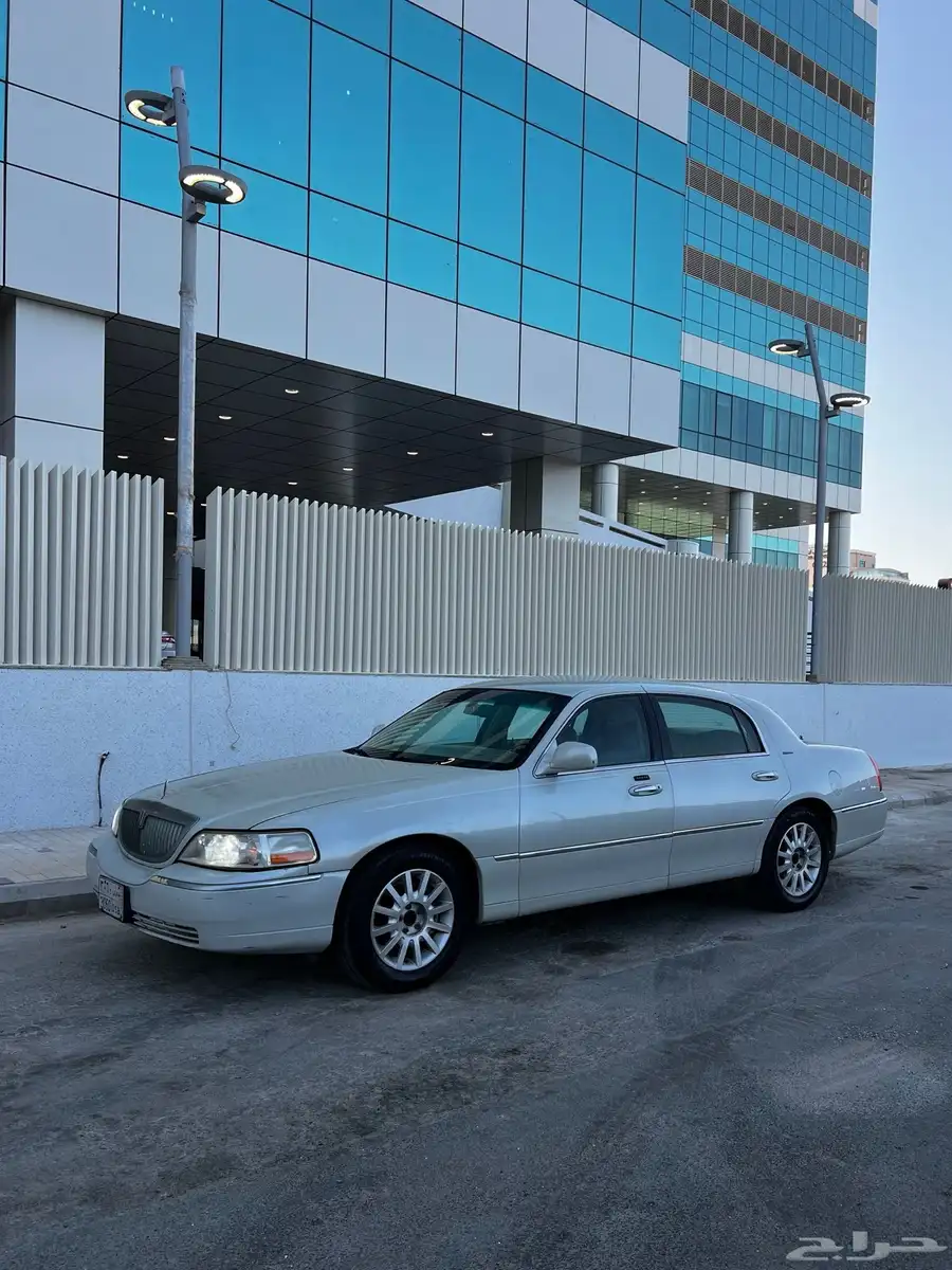 لينكون تاون كار 2006 1