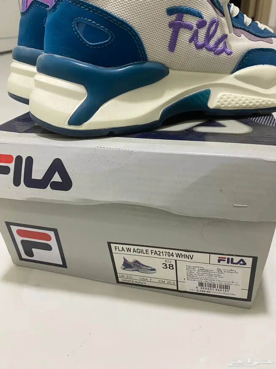 جزمة نسائية ماركة FILA جديدة 2