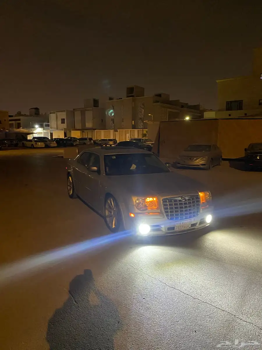 كرايسلر SRT8 اصلي 2