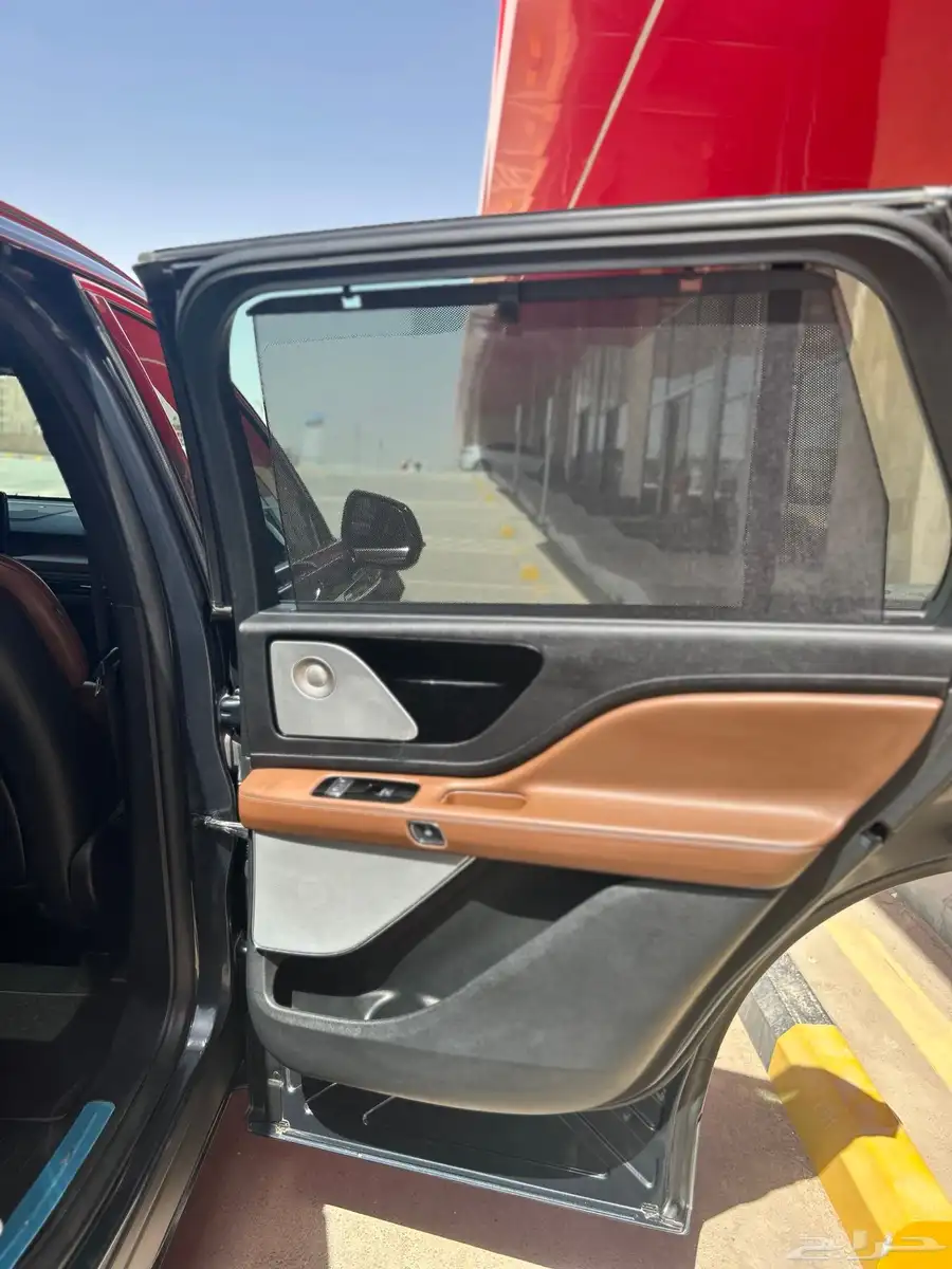 LINCON AVIATOR 2021 9
