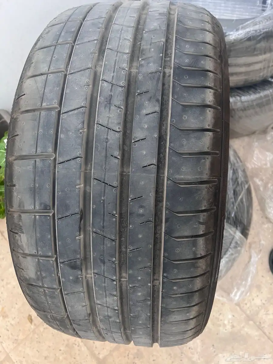 كفرات Pirelli Run Flat شبه جديدة مقاس 19 تاريخ 2025 4