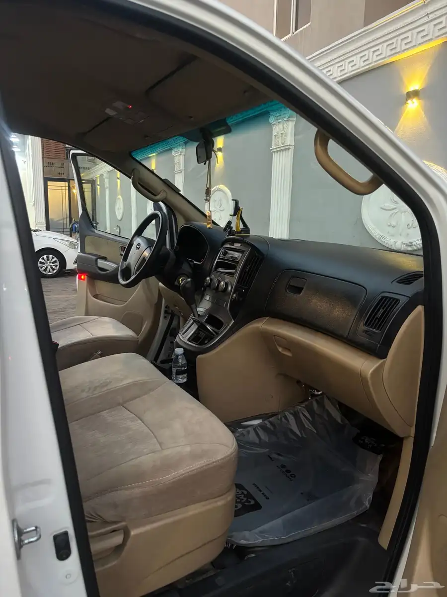 باص H1 هيونداي 14