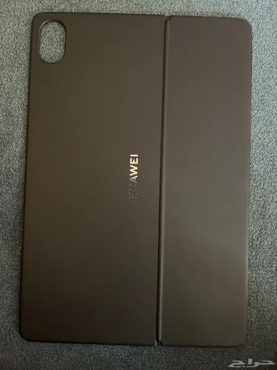 ايباد هواوي mat pad11.5مستعمل لمدة 3اشهر فقط مع كيبورد 3
