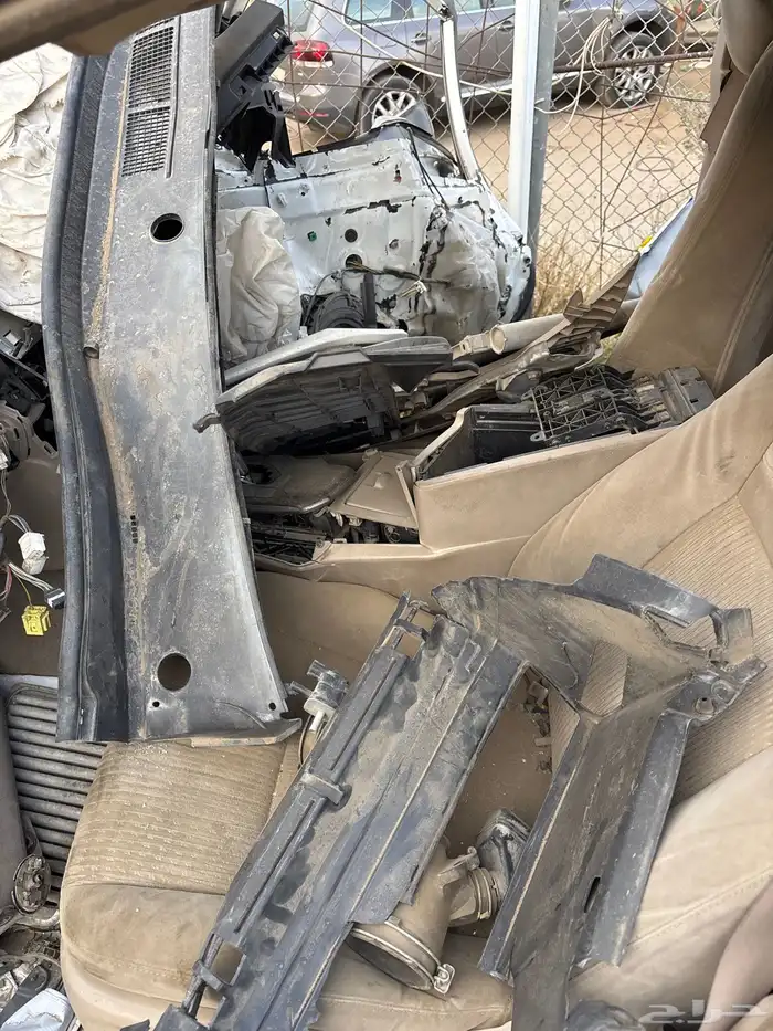 كامري 12 تشليح قطع غيار 5