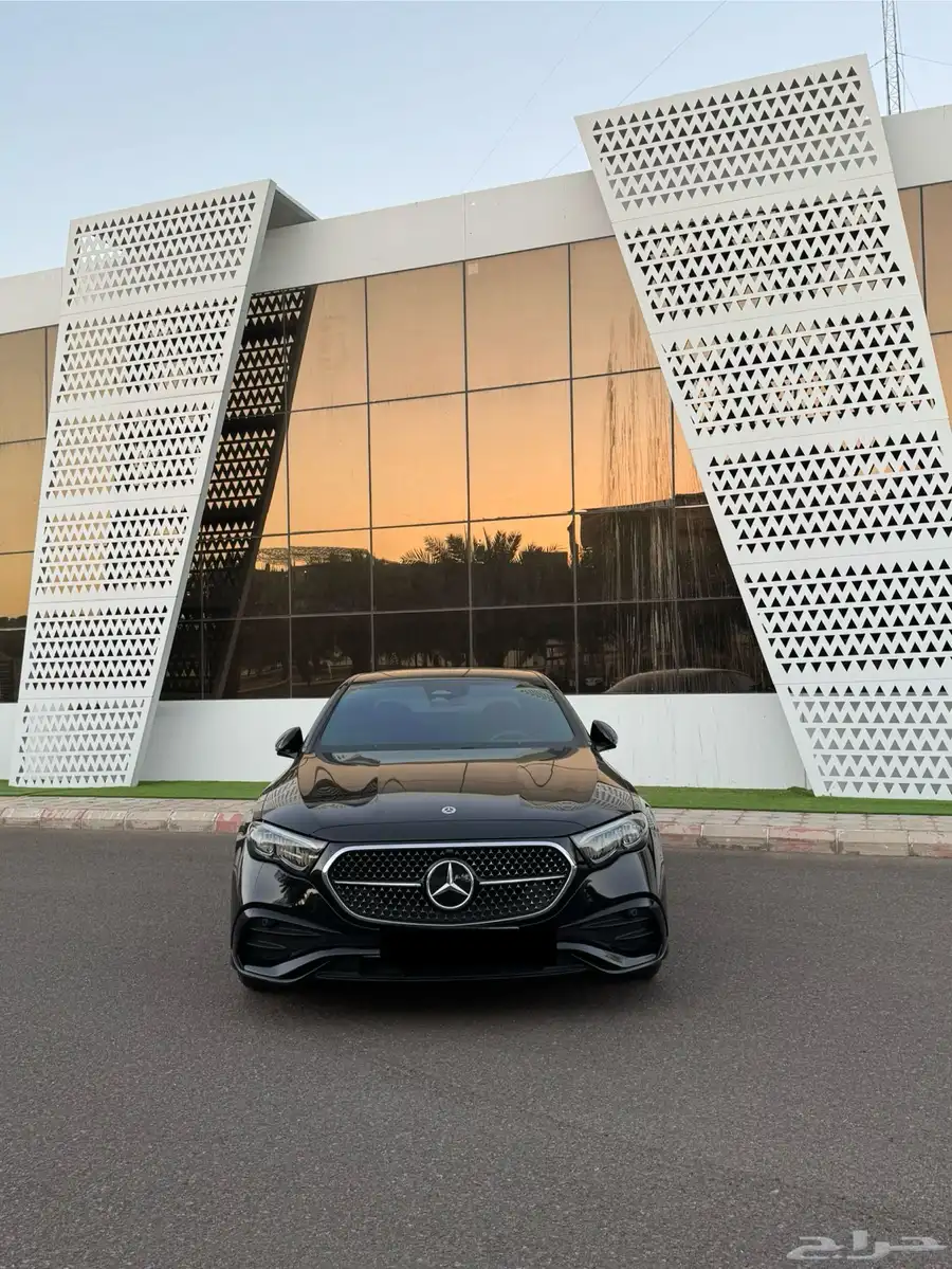 مرسيدس E200 2024 23