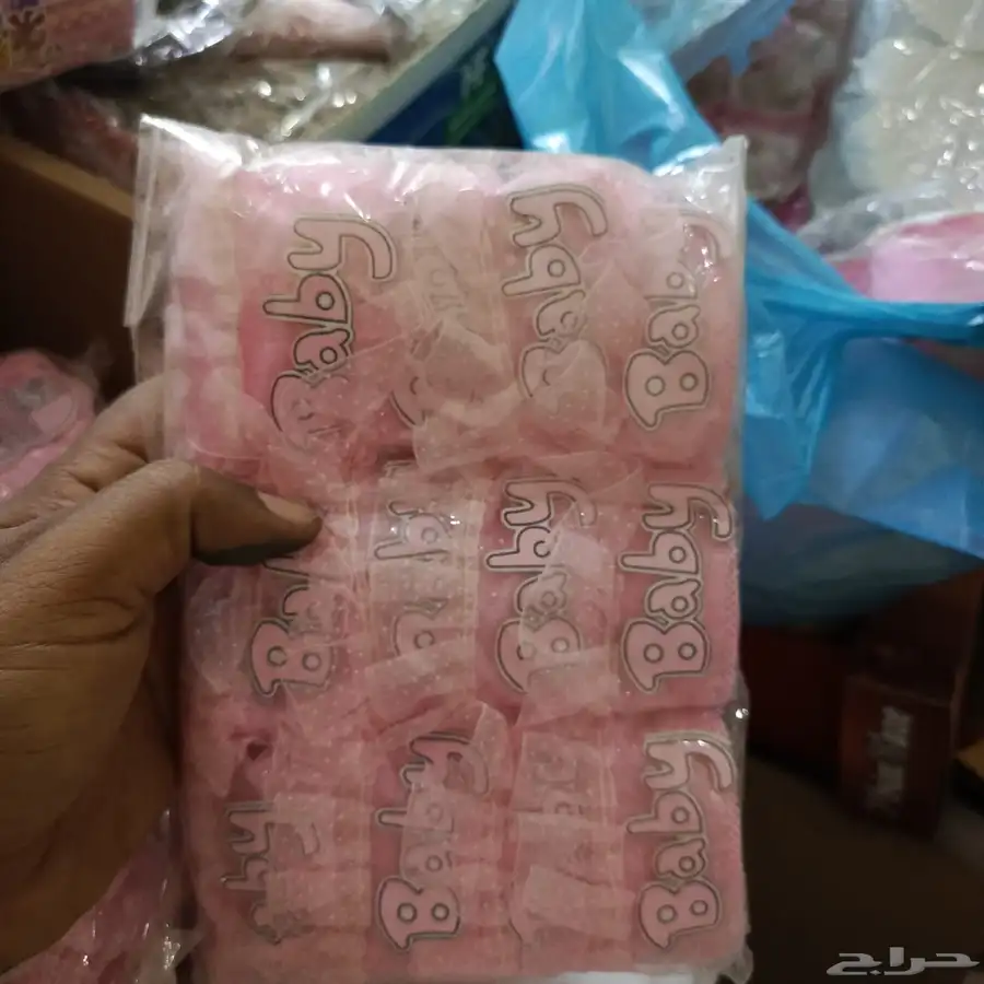 أغراض محل كامل للبيع 4