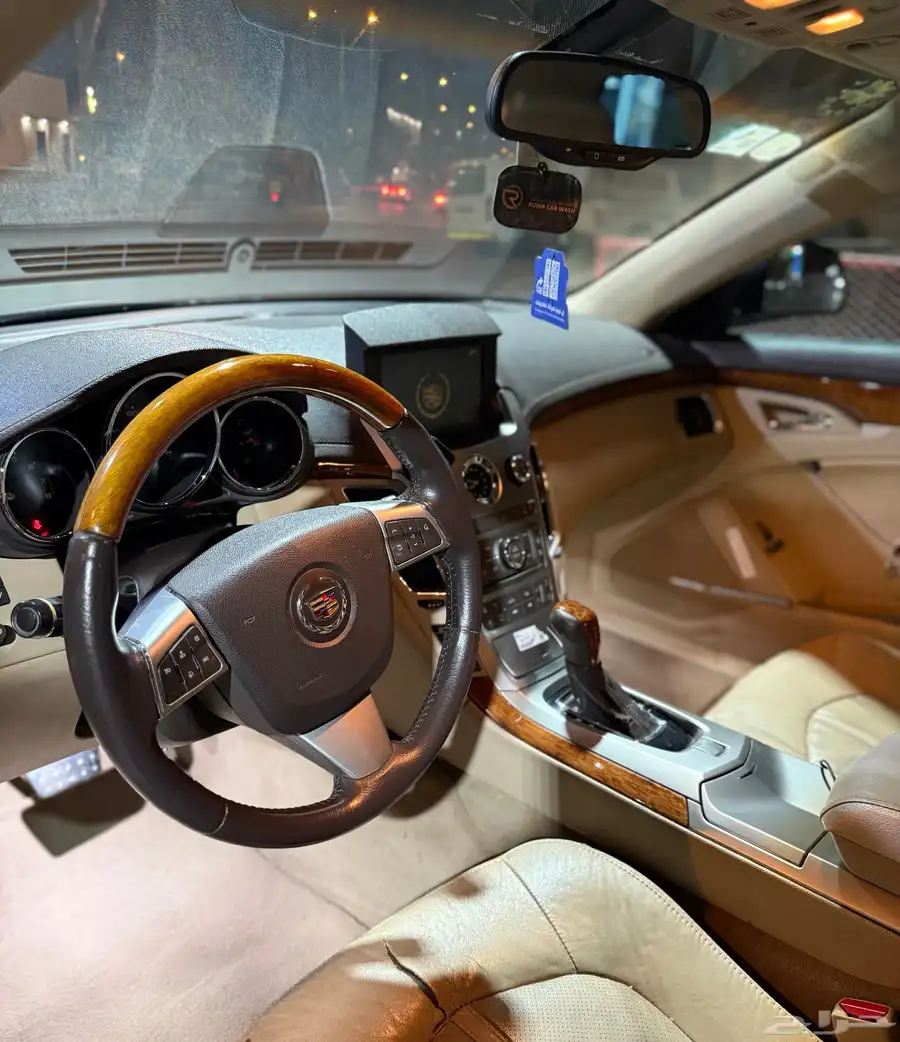كاديلاك 2010 CTS 10