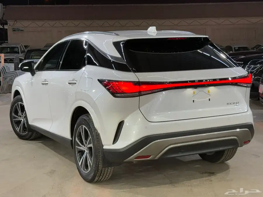لكزس RX 350 موديل 2023 ( بحالة الجديد ) 11