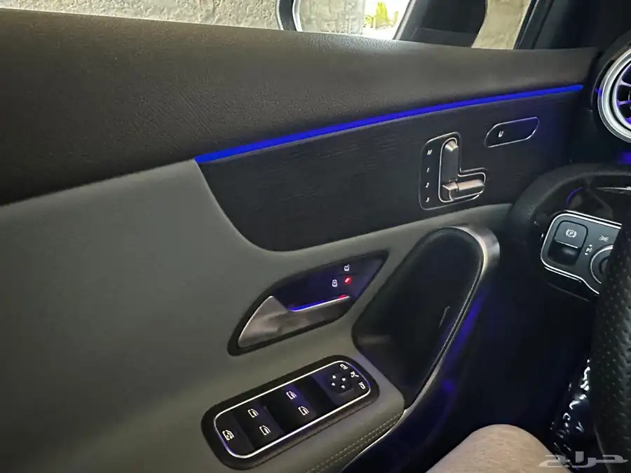 مرسيدس A200 موديل 2023 - AMG Kit - نظيفة جدا 4