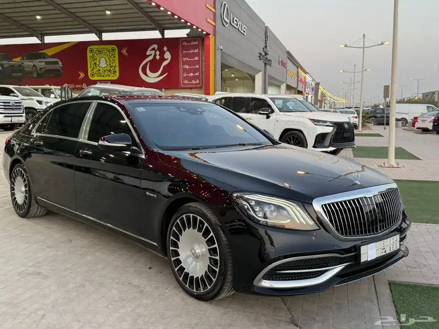 مرسيدس مايباخ 2019S560 فل (بنزين)8سلندر 3