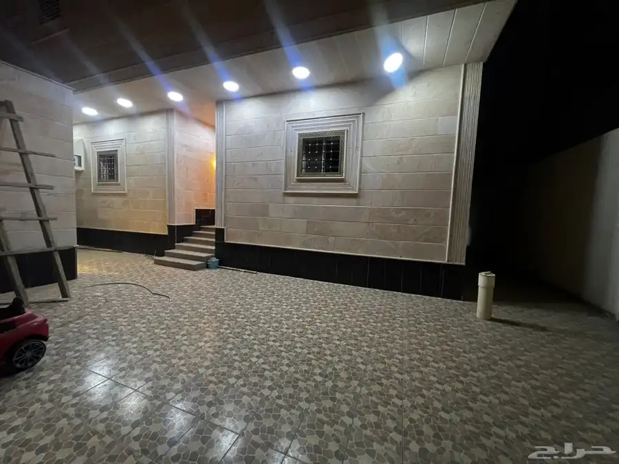 دور مستقل للإيجار في حي المحيسين الشرق 0