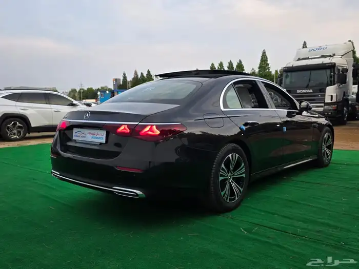 E200 13