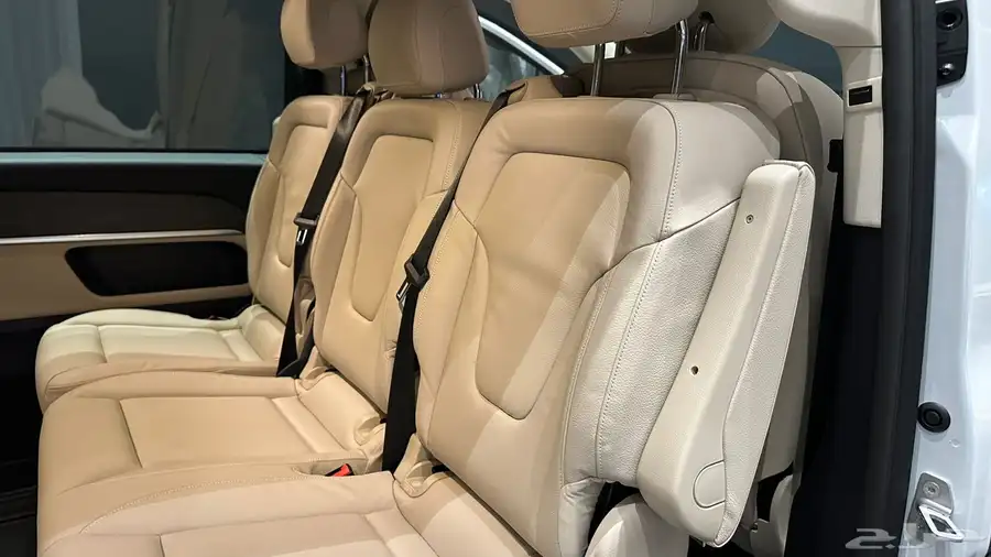 Mercedes-Benz V CLASS V 300 6