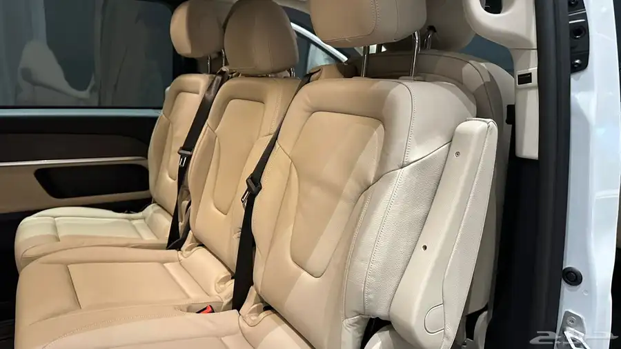 Mercedes-Benz V CLASS V 300 7