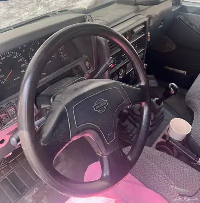 نيسان 10