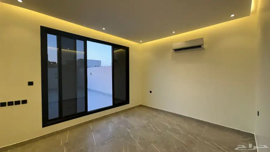 بنت هاوس للبيع حي النرجس 5