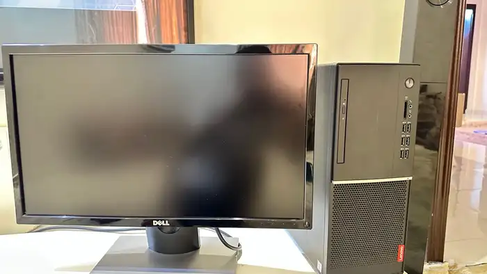كمبيوتر مكتبي لينوفو نظيف 2