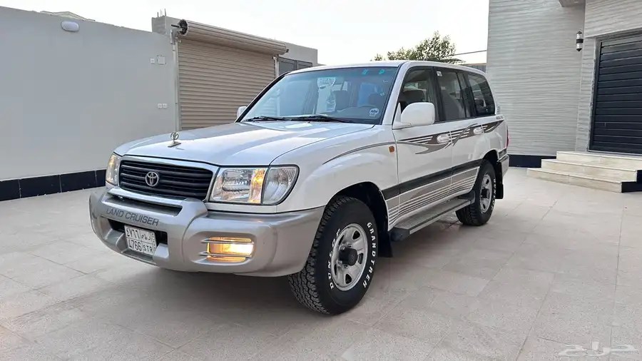 لاندكروزر 2002 GXR قير عادي سعودي نظيف 10