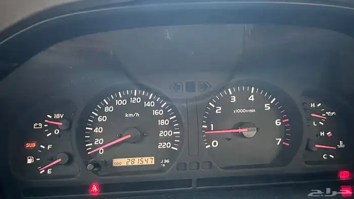 لاندكروزر 2002 GXR قير عادي سعودي نظيف 39