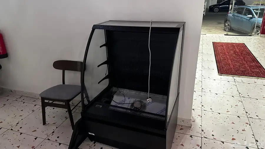 ثلاجة عرض اربع ارفف 0