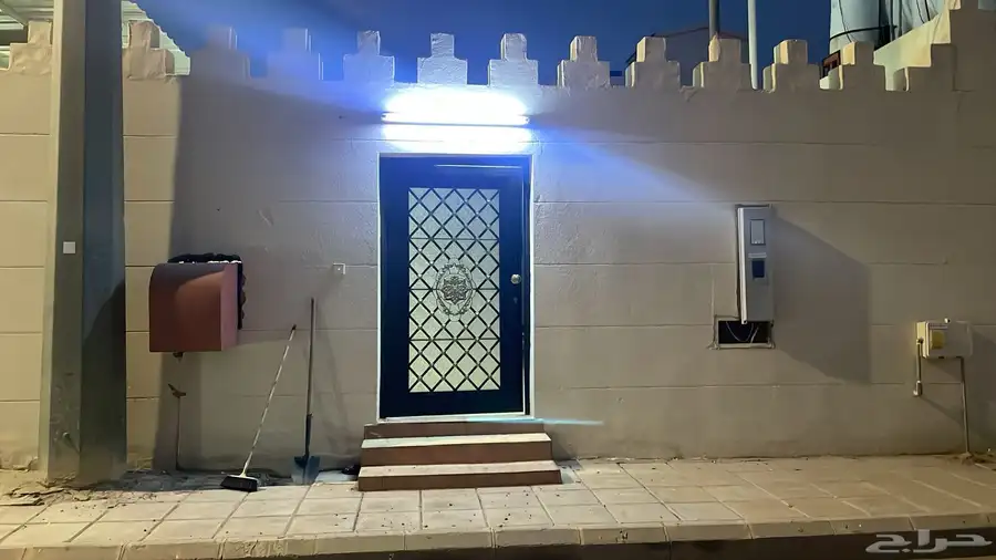 عقار ايجار الخبراء ملحقين تشكل مشب واوفيس وحمام وحوش وبايكه 0
