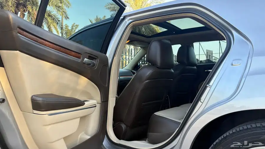 كرايسلر 2014 C300 ( اعلى فئه ) 32