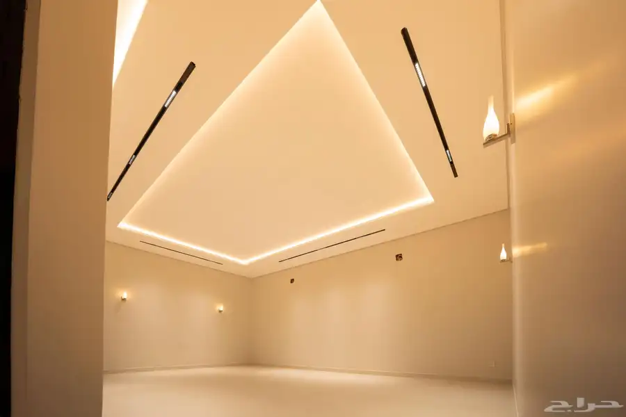 فلة فاخرة بتصميم عصري للبيع بالمجمعة 4