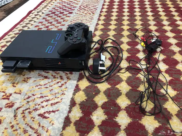 سوني 2 بس اليد القير الي على اليمين مقشوع بس اليد عدله 1