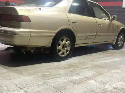 كامري مديل 2000 1