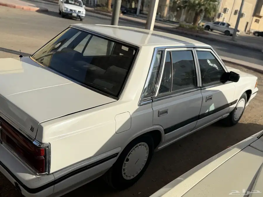 نيسان لوريل 200L موديل87 للبيع 2