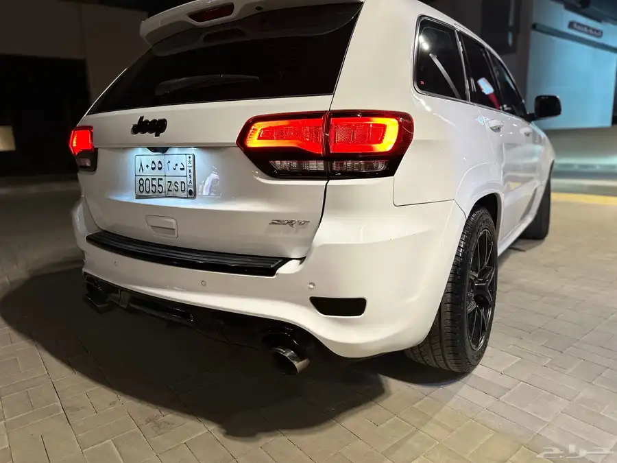 جراند شيروكي SRT 9