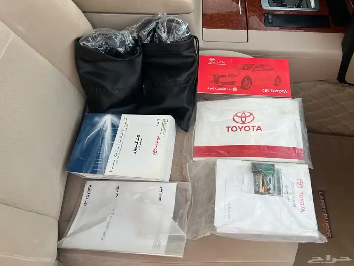 تم البيع لاندكروزر 2014 فل كامل وكالة بسعر طيب 35