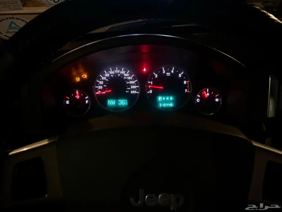 جيب شروكي ليبرتي 2010 نظيف 9