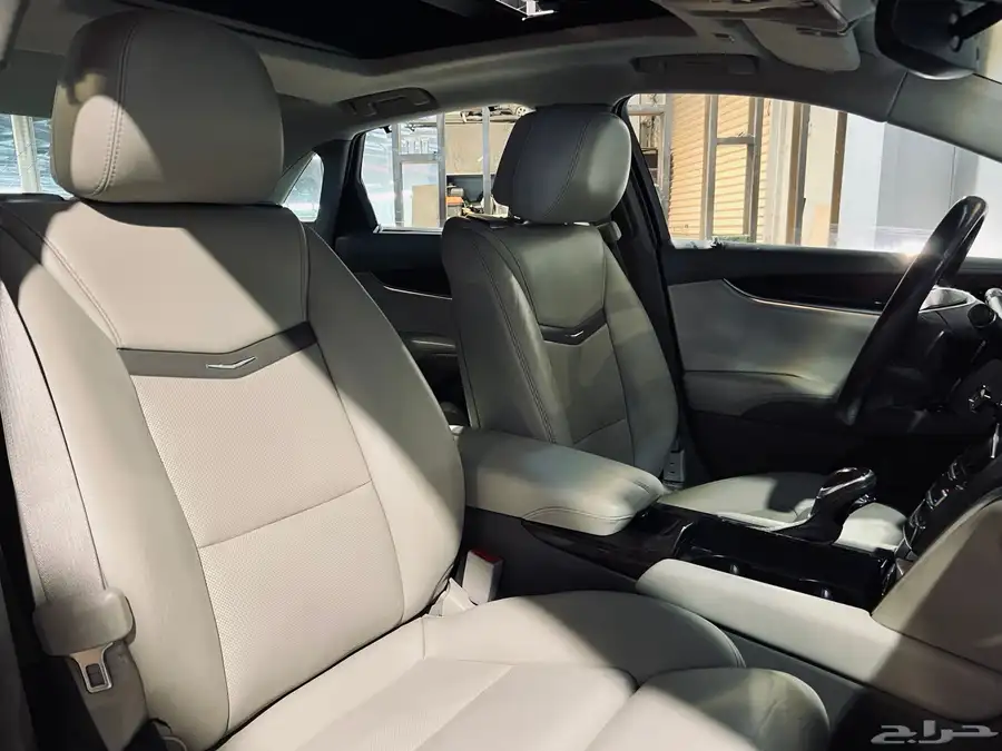 كاديلاك XT4 2013 بحاله ممتازه جدا فل 12