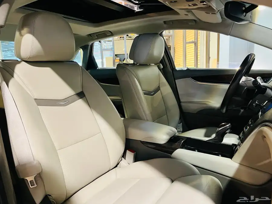 كاديلاك XT4 2013 بحاله ممتازه جدا فل 11