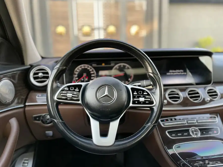 مرسيدس - E300 - 2020 - سعودي 14