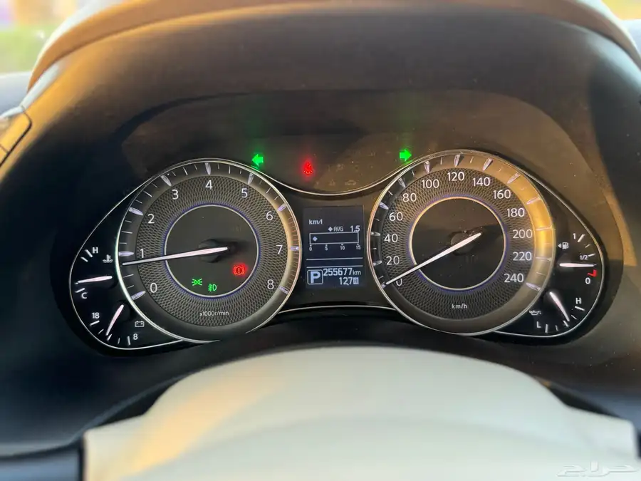 جيب انفنتيQX80 2013 اسود ملكي 70